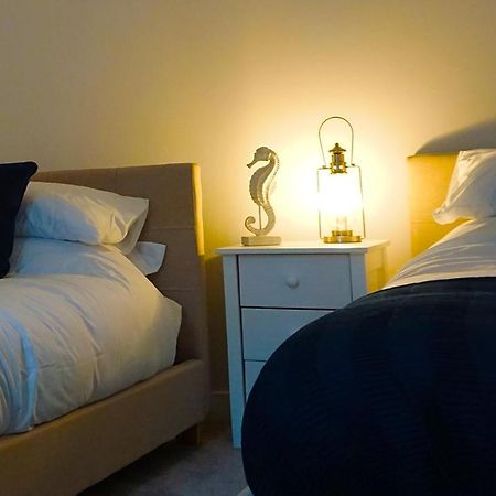 Staycation At Pine Cottage, A Newly Refurbished Holiday Cottage Goodwick Kültér fotó