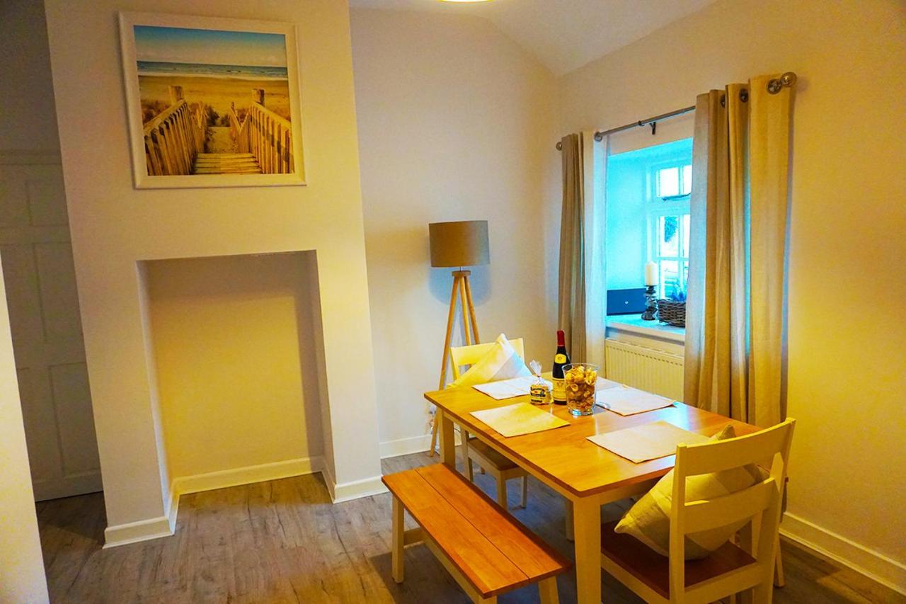 Staycation At Pine Cottage, A Newly Refurbished Holiday Cottage Goodwick Kültér fotó