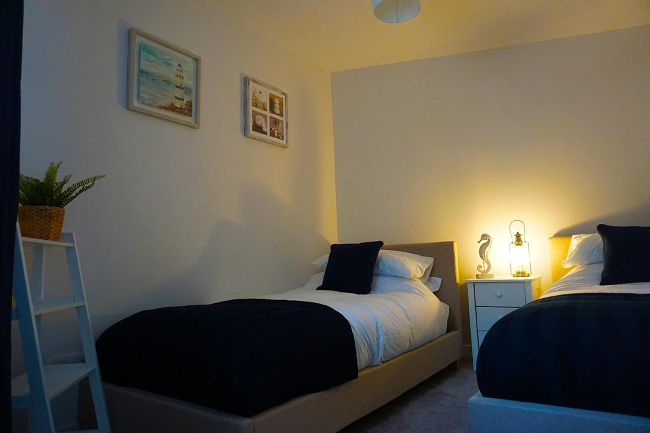 Staycation At Pine Cottage, A Newly Refurbished Holiday Cottage Goodwick Kültér fotó